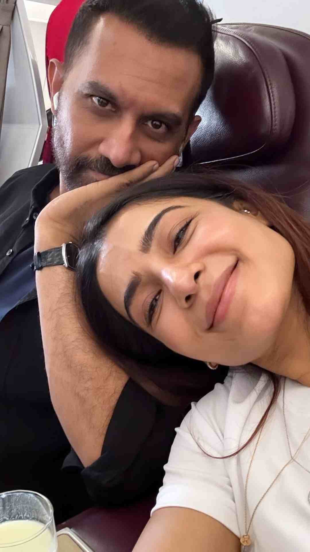 இன்னொரு பெண் வாழ்க்கையில் விளையாடாதீர்கள் - சமந்தாவை எச்சரித்த  ராஜ் நிடிமொரு மனைவி!