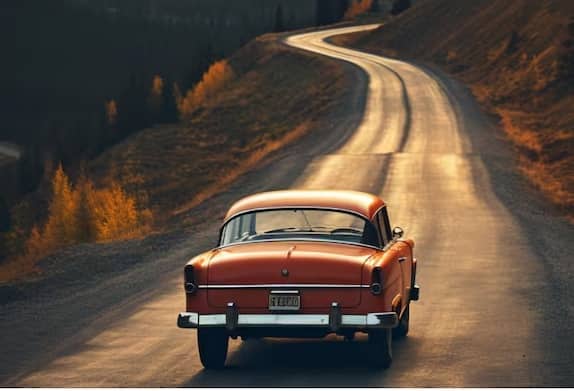 લોંગ ડ્રાઈવ પણ મહિલાઓ પર ભારે નકારાત્મક અસર કરે છે. અભ્યાસ મુજબ, લાંબા અંતર સુધી વાહન ચલાવતી સ્ત્રીઓમાં સ્ટ્રેસ હોર્મોન (કોર્ટિસોલ) નું સ્તર વધે છે, જે ઓવ્યુલેશનની પ્રક્રિયાને અસર કરે છે. વધુમાં અનિયમિત માસિક સ્રાવ અને પ્રજનન ક્ષમતામાં ઘટાડો પણ જોવા મળ્યો હતો. સંશોધકોએ જણાવ્યું હતું કે વાહન ચલાવતી વખતે શરીર એક જ સ્થિતિમાં રહે છે.  ડ્રાઇવિંગ દરમિયાન વાઇબ્રેશન અને પ્રદૂષણ સમસ્યામાં વધારો કરે છે.