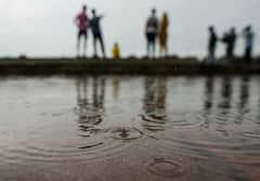 Weather Update News: আগাম ঢুকে গিয়েছে বর্ষা, গরমের থেকে রেহাই মিলবে আর মাত্র কয়েকটা দিন বাদেই!