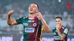 Mohun Bagan: সবুজ-মেরুন জার্সিতেই এসেছে কেরিয়ারের সেরা মুহূর্ত, চুক্তি বৃ্দ্ধি করে কী বললেন মোহনবাগান তারকা?
