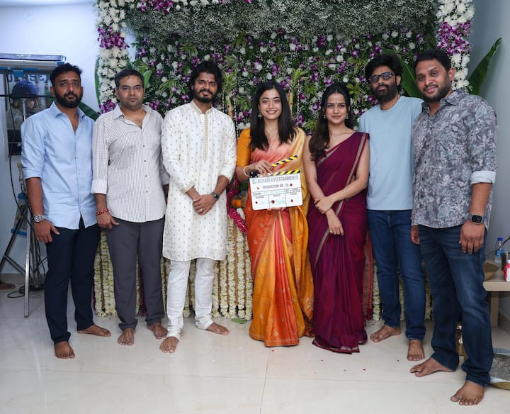 90s సిరీస్‌లో చిన్న వాడైన ఆదిత్య పదేళ్ల తర్వాత పెద్దవాడై లవ్‌లో పడితే ఎలా ఉంటుందో ఈ మూవీలో చూపించబోతున్నారు. వీరితో పాటే శివాజీ, వాసుకి కూడా మూవీలో నటించబోతున్నారు.