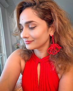 Ankita Lokhande : क्लासीलूकमध्ये अंकिता लोखंडेच्या हटके अदा, चाहत्यांच्या चुकला काळजाचा ठोका