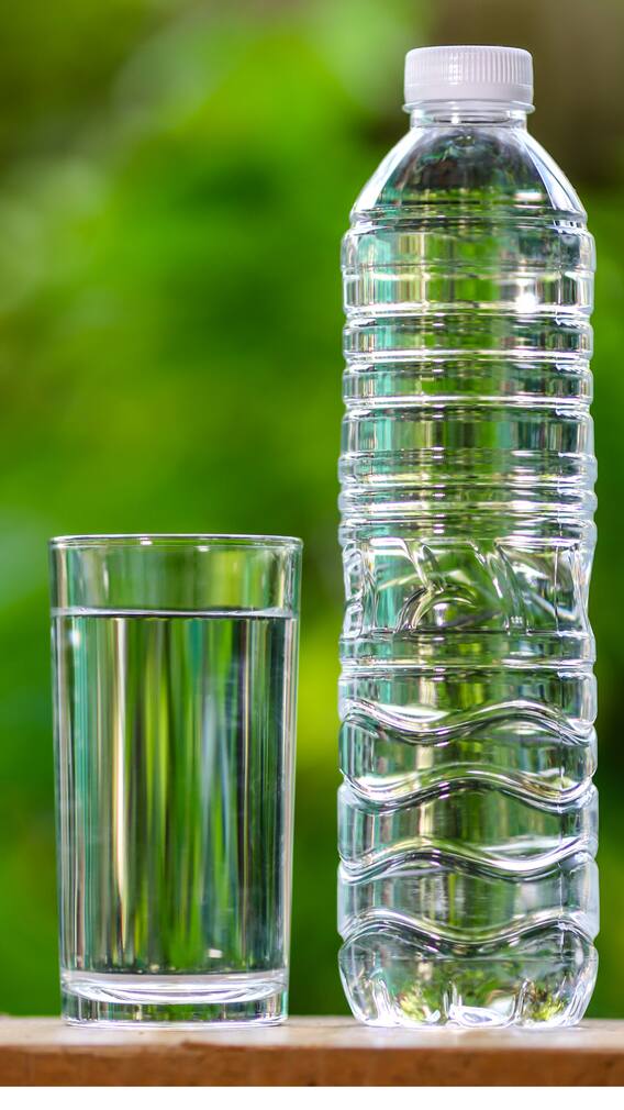 આ  5 ફૂડ સાથે ભૂલથી પણ ન પીતા પાણી