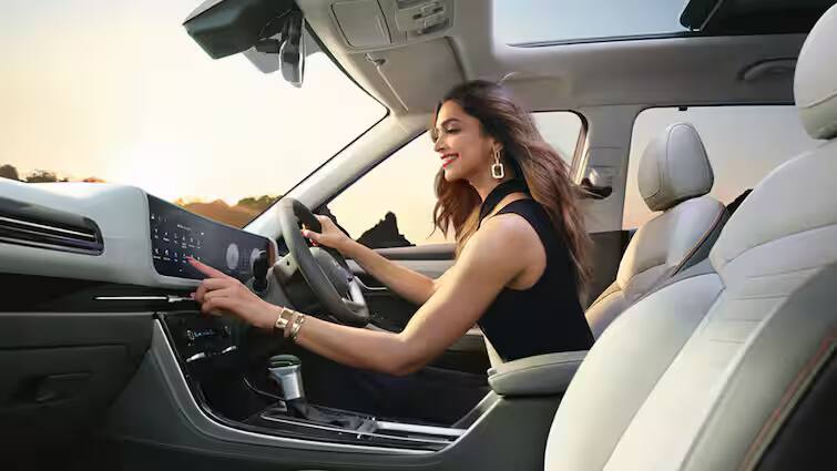 are you Planning to buy a Hyundai Creta Find out where to get the SUV at a cheap price in telangana and andhra pradesh Hyundai Creta : హ్యుందాయ్ క్రెటా కొనాలని ప్లాన్ చేస్తున్నారా? హైదరాబాద్‌సహా తెలంగాణలో ఎక్కడ తక్కువ ధరకు SUV దొరుకుతుంది?