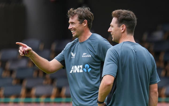 IND VS ENG TEST SERIES अनुसूची: पहला टेस्ट: 20 जून - लीड्स, दूसरा टेस्ट: जुलाई 2 - बर्मिंघम, 3 जी टेस्ट: 10 जुलाई - लॉर्ड्स, 4 वां टेस्ट: 23 जुलाई - मैनचेस्टर, 5 वां टेस्ट: 31 जुलाई - द ओवल।