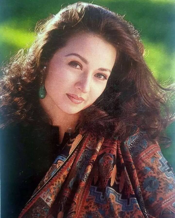 जेबा ने अपनी पर्सनल लाइफ में तीन लोगों से तलाक लेने के बाद एक बार फिर साल 2008 में उन्होंने सोहेल लगारी से शादी कर ली थी. इस वजह से जेबा बख्तियार ने चार शादियां की जिसमें अदनान सामी और जावेद जाफरी इंडिया के रहने वाले थे, जबकि सलमान और सोहेल लगारी पाकिस्तान से ताल्लुक रखते थे.