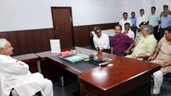 'गजब नौटंकीबाज...', RJD ने सीएम नीतीश की बैठकों को बताया टाइम पास, फिर छेड़ी DK टैक्स और रिटायर्ड अधिकारियों की बात