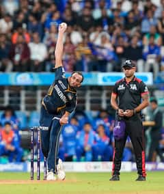 IPL 2025: कल से फिर शुरू होगी ऑरेंज और पर्पल कैप जीतने की रेस, जानें विराट-बुमराह सहित कौन-कौन है दौड़ में शामिल