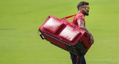 One Record, Three Legends: Virat Kohli Could Outshine Rohit, Warner