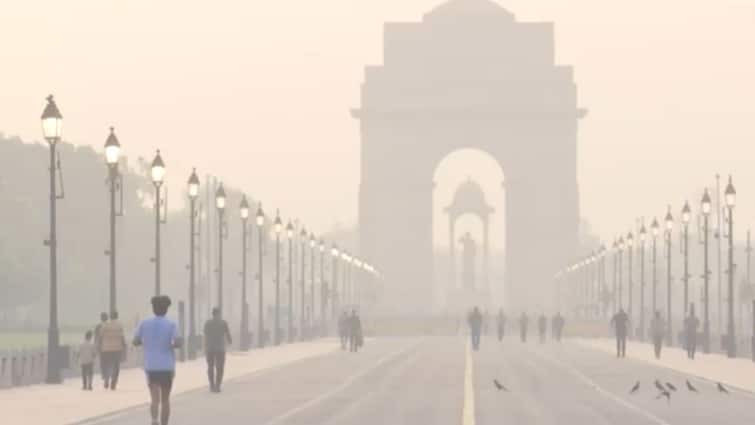 Pollution Woes Return In Delhi As AQI Slips To ‘Very Poor’ Category