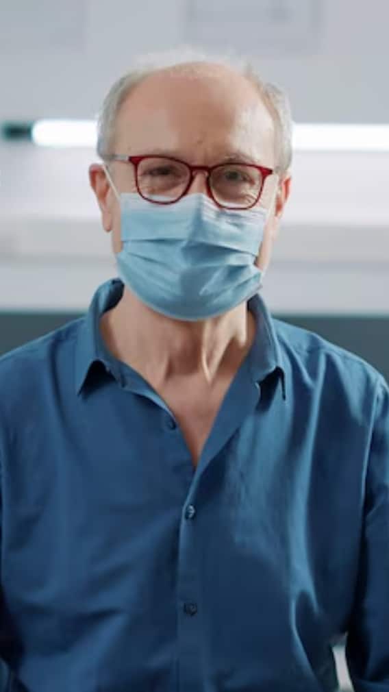 92 साल के सर्जन से कैसे ठगे गए 2.2 करोड़? चौंका देगा ये केस