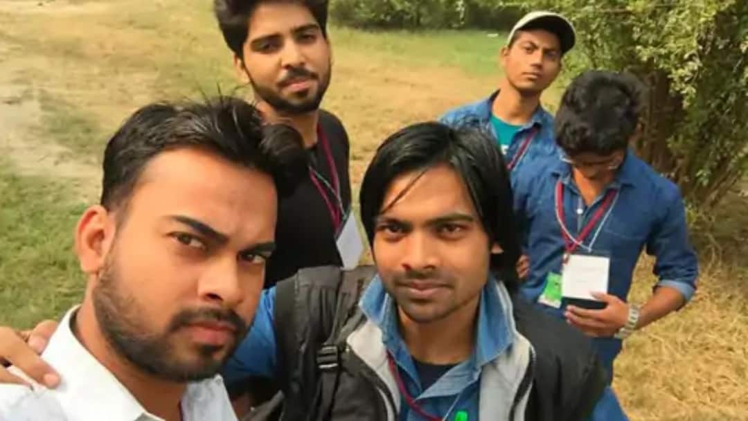 Incident of SDO of Electricity Department being threatened and demanding Rs 25 lakhs '25 लाख देतोस की नाहीस? नाही, तर..'; तरुणीच्या ब्लॅकमेलिंगला कंटाळून शेवटी वीज विभागातील दिव्यांग तरुण अधिकाऱ्यानं करायचं तेच केलं