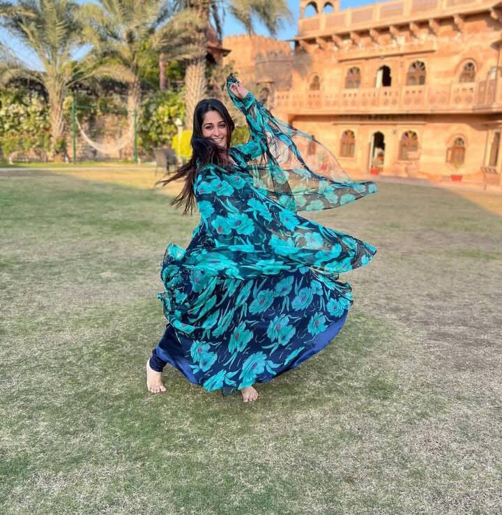 साल 2018 में दीपिका कक्कड़ रियलिटी शो 'बिग बॉस 12' में नजर आई थीं. उन्होंने हाल ही में 'सेलिब्रिटी मास्टरशेफ' शो से वापसी की थी लेकिन कंधे में अचानक दर्द के कारण उन्हें ये शो बीच में छोड़ना पड़ा.