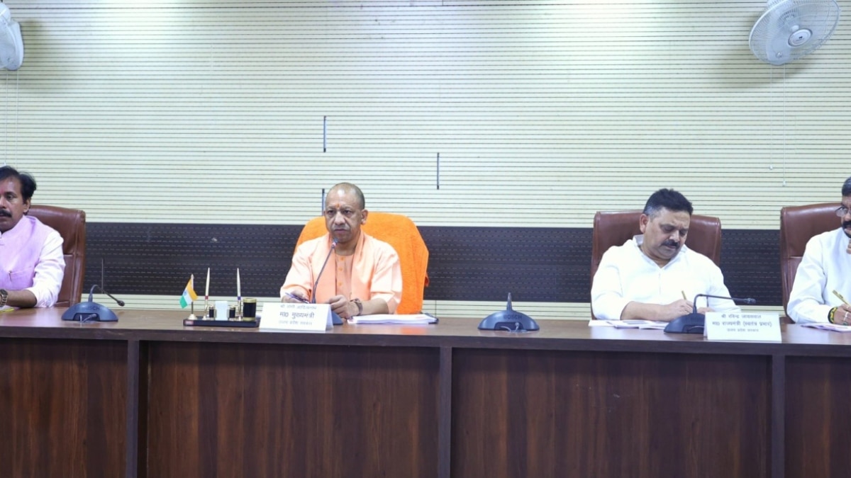 UP: यूपी में औद्योगिक क्षेत्रों के लिए 1253 करोड़ की सड़क योजना, निवेश को मिलेगा बढ़ावा