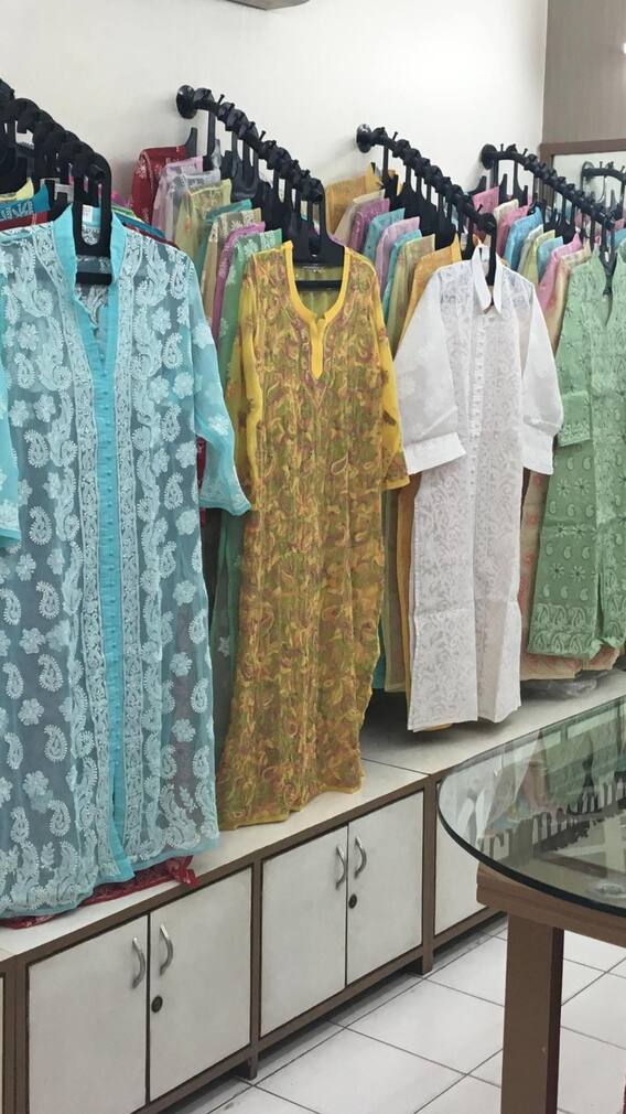 नोएडा की इस मार्केट में हर लड़की और महिला को मिलेंगे ट्रेंडी सूट्स