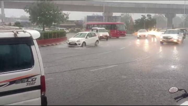 હવામાન વિભાગ દ્વારા જારી કરવામાં આવેલી આગાહી મુજબ, અરબી સમુદ્રમાં સક્રિય થયેલી વરસાદી સિસ્ટમના કારણે રાજ્યમાં થંડરસ્ટ્રોમ એક્ટિવિટી સાથે કમોસમી વરસાદની શક્યતા આગામી એક સપ્તાહ સુધી જળવાઈ રહેશે. હાલ તાપમાનમાં નોંધપાત્ર ઘટાડો થવાની શક્યતા નહિવત્ છે.