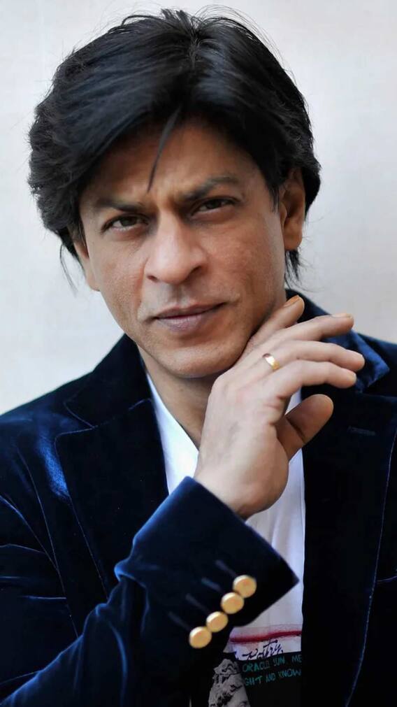 ये रहे इंडस्ट्री के सबसे ज्यादा  पढ़े-लिखे सुपरस्टार्स