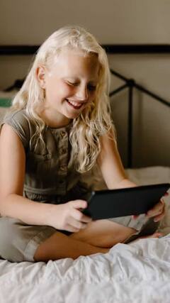 पालकांनी मुलांकडे लक्ष द्यावं अशा '3' डिजिटल गोष्टी!