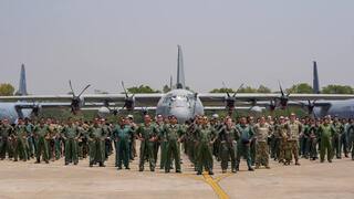 गोला-बारूद, नए लड़ाकू विमान, मिसाइलें और सबमरीन... भारत कर रहा जंग की तैयारी! खर्च करेगा 50 हजार करोड़
