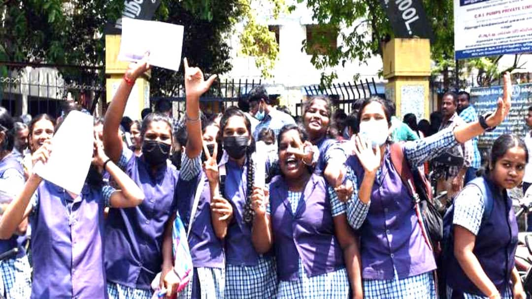 TN 10th Result 2025: கெத்து காட்டிய சென்னை அரசுப் பள்ளிகள்.. 10ம் வகுப்பில் யாரு டாப்? இத்தனை பேர் சதமா? முழு டேட்டா