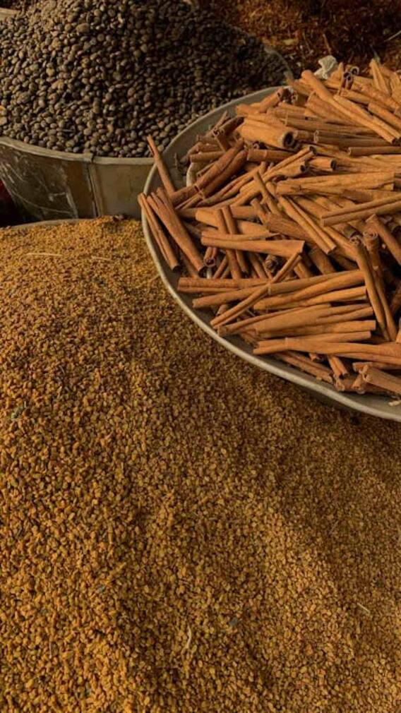 मेथी को बालों पर क्यों लगाते हैं लोग