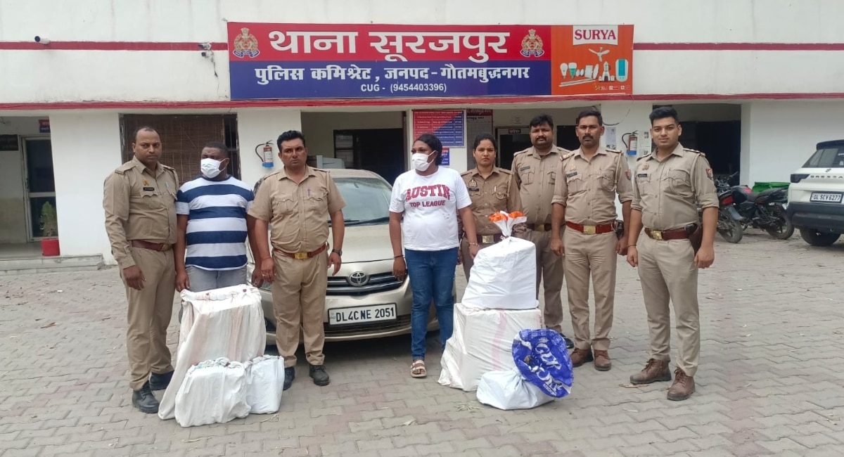 नोएडा के रेस्टोरेंट में चल रही थी शराब पार्टी, पुलिस ने अफ्रीकी मूल के दो नागरिक किए गिरफ्तार