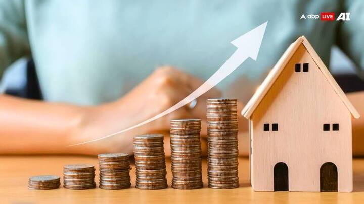 तुमचा फंड त्याच्या सारख्याच इतर फंडच्या तुलनेत कामगिरी समाधानकारक करत नसेल तर सतर्क व्हा, तुमच्या फंडची संपूर्ण मार्केटशी तुलना करा. कमी वेळासाठी त्यात घसरण असू शकेल दीर्घकालीन विचार करा आणि निर्णय घेतला पाहिजे.