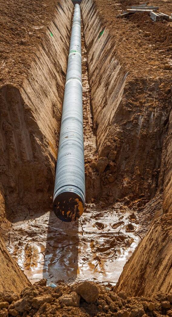 समुद्र के नीचे पाइपलाइन क्यों बिछा रहा है भारत?