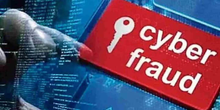 इस भरोसे और लगाव का फायदा उठाते हुए ठगों ने महिला से 10,000 पाउंड (करीब 11.3 लाख रुपये) ऐंठ लिए. AI से तैयार नकली वीडियो और मैसेज इतने असली लग रहे थे कि महिला को अंदाजा ही नहीं हुआ कि वह ठगी का शिकार हो रही है.