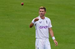 42 ਸਾਲ ਦੀ ਉਮਰ ਵਿੱਚ ਵਾਪਸੀ ਕਰ ਰਿਹਾ ਇਹ ਮਹਾਨ ਤੇਜ਼ ਗੇਂਦਬਾਜ਼, ਅੰਤਰਰਾਸ਼ਟਰੀ ਕ੍ਰਿਕਟ 'ਚ ਲੈ ਚੁੱਕਾ 991 ਵਿਕਟਾਂ