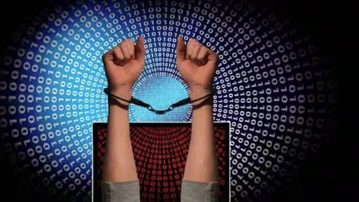 ਘੁਟਾਲੇਬਾਜ਼ ਨੇ ਭੁਗਤਾਨ ਲਈ ਸ਼ੁਭਰਾ ਤੋਂ ਬੈਂਕ ਵੇਰਵੇ ਮੰਗੇ। ਸ਼ੁਰੂ ਵਿੱਚ ਸਭ ਕੁਝ ਠੀਕ ਜਾਪਦਾ ਸੀ, ਪਰ ਜਦੋਂ ਉਸਨੇ ਭੁਗਤਾਨ ਟ੍ਰਾਂਸਫਰ ਕਰਨ ਦੀ ਕੋਸ਼ਿਸ਼ ਕੀਤੀ, ਤਾਂ ਲੈਣ-ਦੇਣ ਅਸਫਲ ਹੋ ਗਿਆ। ਇਸ ਤੋਂ ਬਾਅਦ ਘੁਟਾਲੇਬਾਜ਼ ਨੇ ਕਿਹਾ ਕਿ ਭੁਗਤਾਨ ਉਸਦੀ ਮਾਂ ਦੇ ਖਾਤੇ ਤੋਂ ਕੀਤਾ ਜਾਵੇਗਾ, ਇਸ ਲਈ ਉਸਨੇ ਸ਼ੁਭ ਨੂੰ ਆਪਣੀ ਮਾਂ ਦੇ ਬੈਂਕ ਵੇਰਵੇ ਦੇਣ ਲਈ ਕਿਹਾ।