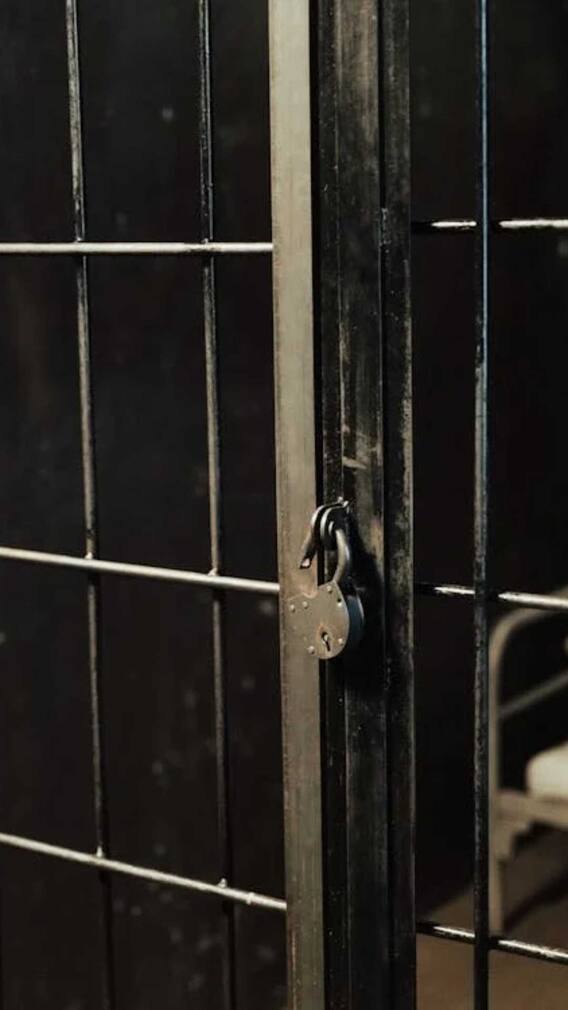 जेल में कौन-कौन से गेम होते हैं?