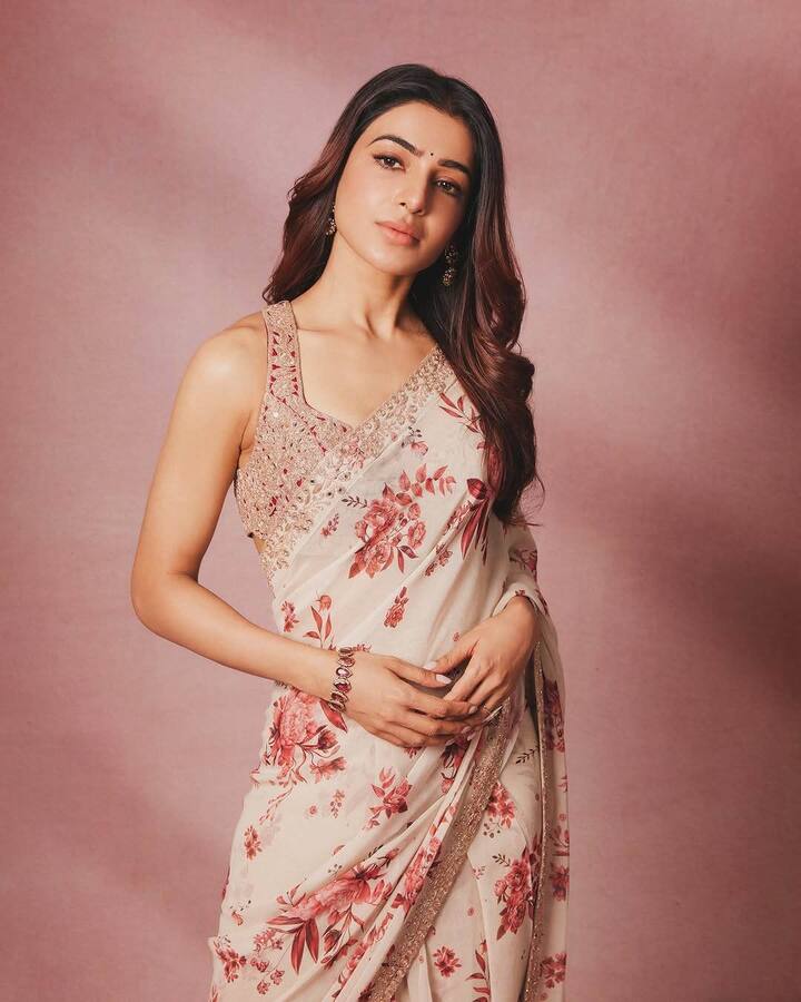 నిర్మాతగా తొలి అడుగులు వేస్తున్న తనకు మైత్రీ మూవీ మేకర్స్ సంస్థ అండగా నిలిచిందని సమంత తెలిపారు. 'శుభం' సినిమాకు ఘన విజయాన్ని అందించిన తెలుగు ఆడియన్స్కు కృతజ్ఞతలు తెలిపారు.