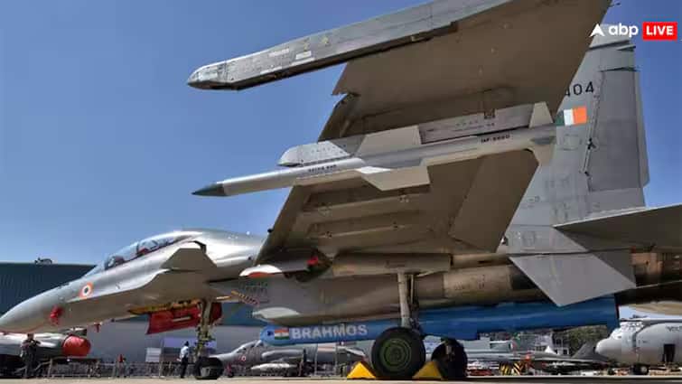 operation sindoor weapons used by india against pakistan brahmos sukhoi 30 mki barak 8 and mr sam akashteer iaccs system indian army Operation Sindoor: બ્રહ્મોસ, બરાક અને આકાશતીર... એ શસ્ત્રો જેનાથી ભારતે પાકિસ્તાનમાં વિનાશ વેર્યો