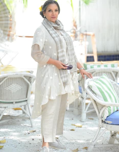 सौतेले बच्चों की दुनिया संवारी है बॉलीवुड की इन स्टेपमदर्स ने, रियल लाइफ में बनीं ममता की मिसाल