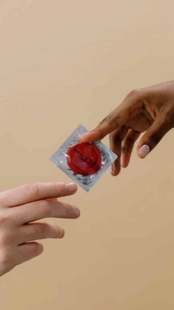 सरकारी अस्पताल से कितने कंडोम मुफ्त मिलते हैं?