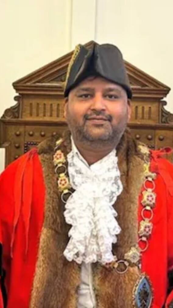 यूपी के किसान का बेटा ब्रिटेन में बना मेयर