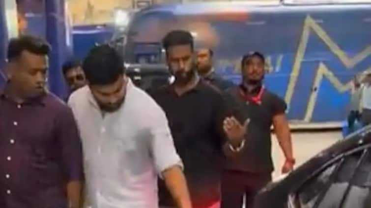 why rohit sharma scolded younger brother reason car dent after rohit sharma stand naming ceremony wankhede stadium Watch: रोहित शर्मा ने छोटे भाई को क्यों डांटा? कार में ऐसा क्या हुआ कि सबके सामने लगाई क्लास; वीडियो वायरल