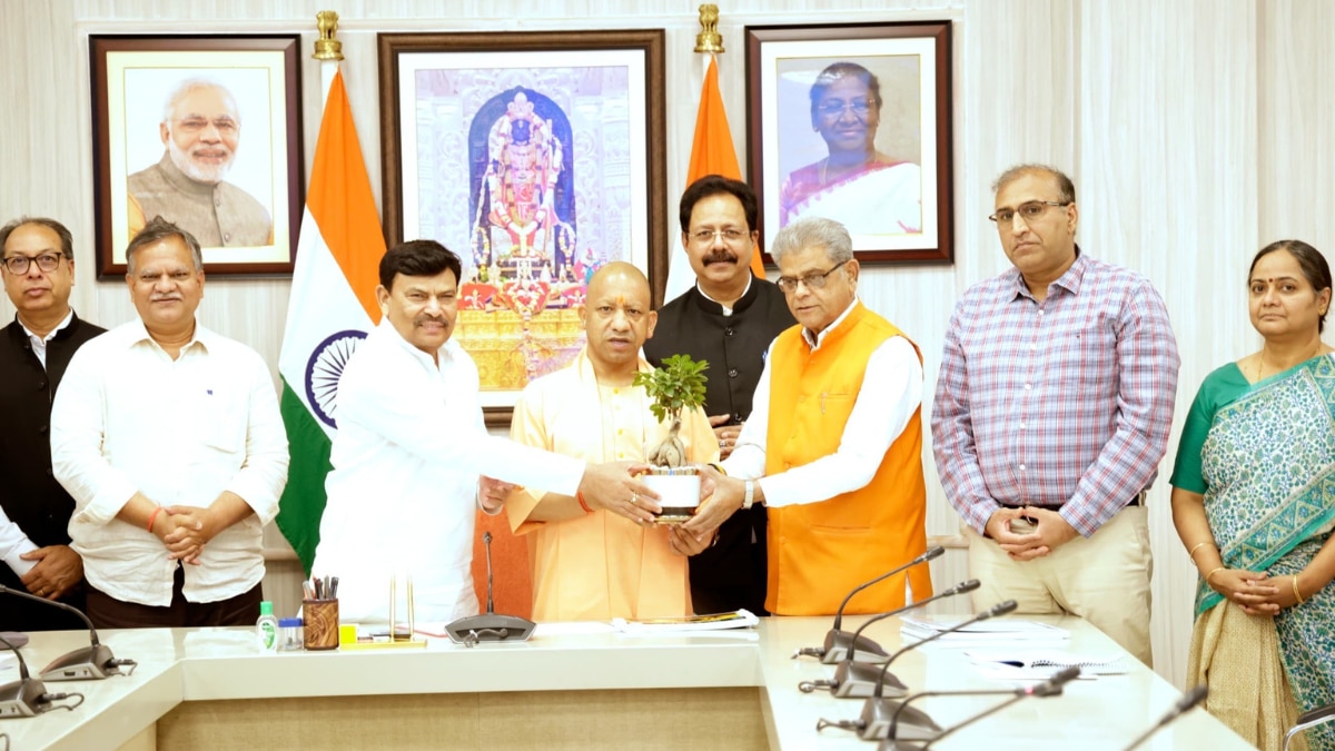हरित क्रांति को लेकर CM योगी का बड़ा दावा, कहा- ‘2030 तक प्रदेश का ग्रीन कवर 20 फीसदी तक होगा’