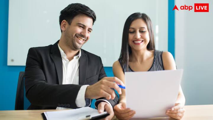 आधिकारिक अधिसूचना के अनुसार, PG पाठ्यक्रमों के लिए आवेदन प्रक्रिया शुक्रवार को शुरू हुई, जबकि बीटेक कार्यक्रमों के लिए पंजीकरण शनिवार को शुरू हुआ.