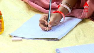 Teachers Protest: অবস্থান মঞ্চে প্রতীকী ক্লাসে পড়ুয়ারা, রিপোর্ট তলব রাজ্য শিশু অধিকার সুরক্ষা কমিশনের