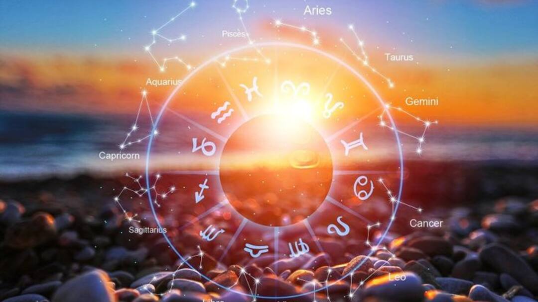 Weekly Horoscope May 18 to May 24 2025 Read weekly astrological predictions for leo libra and each zodiac sign Weekly Horoscope For May 18 to 25 : ఈ వారం ఈ రాశుల ఉద్యోగులు, వ్యాపారులు, రాజకీయ నాయకులు, కళారంగంలో ఉండేవారికి అన్నీ శుభ ఫలితాలే - వారఫలాలు మే 18 to 25