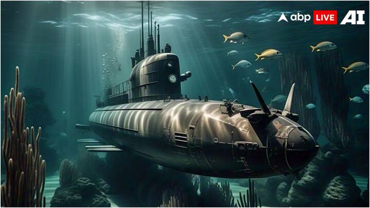 इसके लिए सबमरीन में सोनार तकनीक का प्रयोग किया जाता है. सबमरीन आगे बढ़ते हुए ध्वनि तरंगे छोड़ती है. अगर ये तरंग वापस आती हैं, तो 'होस्ट सबमरीन' इस डेटा का विश्लेषण करती है, जिससे यह पता चलता है कि ध्वनि तरंगे किस चीज से टकराई थीं.