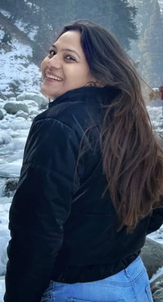 यूट्यूबर ज्योति मल्होत्रा कितनी पढ़ी-लिखी है?