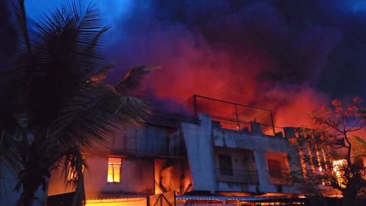 या कारखान्यात टॉवेल तयार केले जायचे. या साहित्यामुळे आग पसरत गेल्याचे समजते.