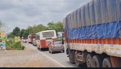 Mumbai Goa Highway:मुंबई गोवा महामार्गावर प्रचंड वाहतूक कोंडी ;  5 किलोमीटरपर्यंत वाहनांच्या रांगा,  माणगाव - इंदापूर परिसरात प्रचंड ट्रॅफिक