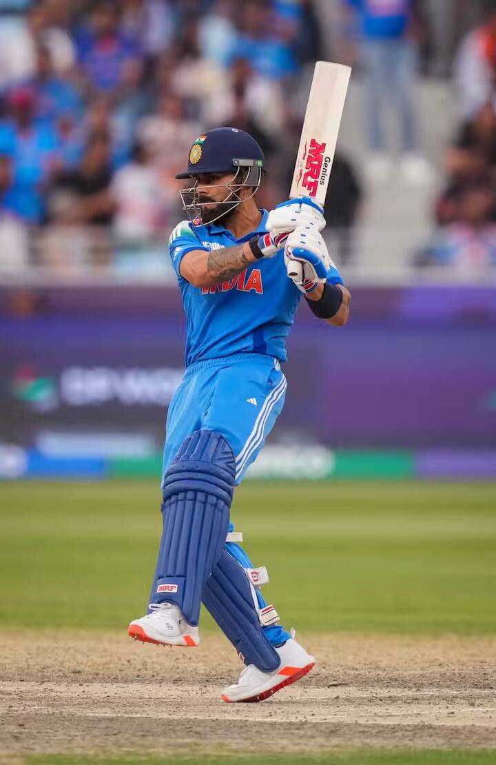 कोहलीला भारत सरकारने अनेक पुरस्कार दिले आहेत. कोहलीला 2013 मध्ये अर्जुन पुरस्काराने सन्मानित करण्यात आले. 2017 मध्ये त्यांना पद्मश्री पुरस्काराने सन्मानित करण्यात आले. यानंतर, 2018 मध्ये भारतातील सर्वात मोठा क्रीडा पुरस्कार खेलरत्न पुरस्काराने कोहलीला सन्मानित करण्यात आले.