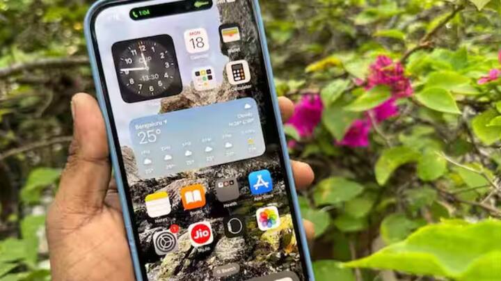 ਜੇਕਰ ਤੁਸੀਂ Flipkart Axis Bank ਕ੍ਰੈਡਿਟ ਕਾਰਡ ਦੀ ਵਰਤੋਂ ਕਰਦੇ ਹੋ, ਤਾਂ ਤੁਹਾਨੂੰ 5% ਦਾ ਕੈਸ਼ਬੈਕ ਮਿਲੇਗਾ। ਇਸ ਤੋਂ ਇਲਾਵਾ, ਕਿਸੇ ਵੀ ਬੈਂਕ ਕਾਰਡ ਰਾਹੀਂ ਭੁਗਤਾਨ ਕਰਨ 'ਤੇ 3,000 ਰੁਪਏ ਦੀ ਤੁਰੰਤ ਛੋਟ ਵੀ ਦਿੱਤੀ ਜਾ ਰਹੀ ਹੈ।