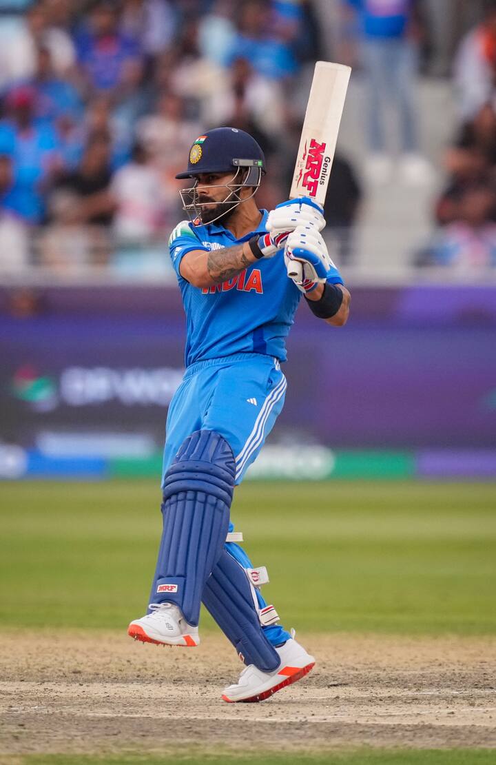 कोहली को भारत सरकार की तरफ से कई अवॉर्ड्स दिए गए हैं. कोहली को साल 2013 में अर्जुन अवॉर्ड से सम्मानित किया गया. वहीं साल 2017 में उन्हें पद्म श्री दिया गया है. इसके बाद साल 2018 में भारत का सबसे बड़ा खेल अवॉर्ड खेल रत्न पुरस्कार से सम्मानित किया गया.