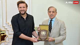 पाकिस्तानी सरकार की शर्मनाक हरकत, भारत का 'कट्टर विरोध' करने पर शाहिद अफरीदी को मिला अवॉर्ड